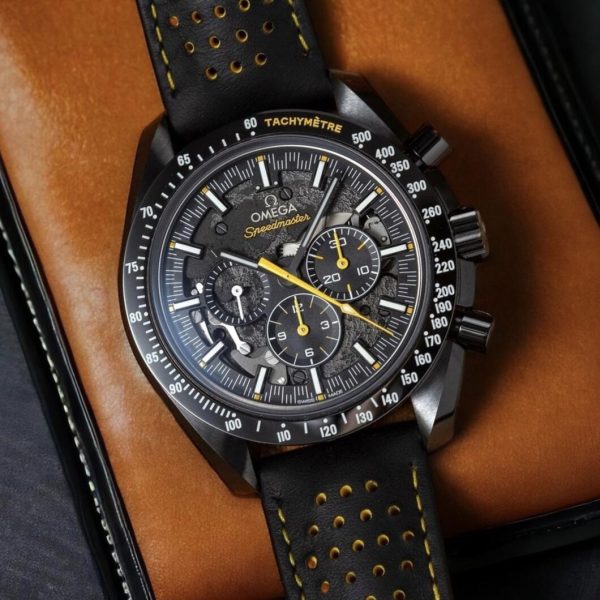 Omega Speedmaster Moonwatch Dark Side of the Moon Apollo 8 311.92.44.30.01.001