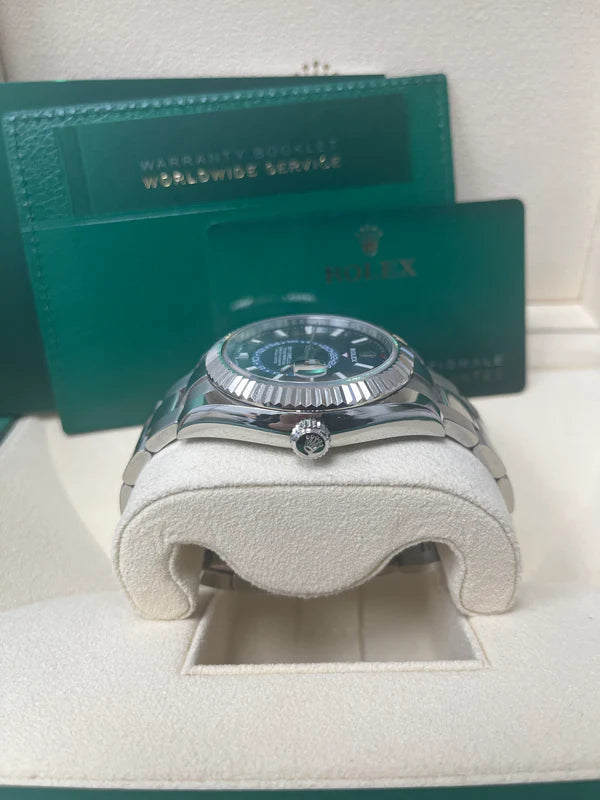 Sky-Dweller 326934 Blue Dial Oyster Bracelet