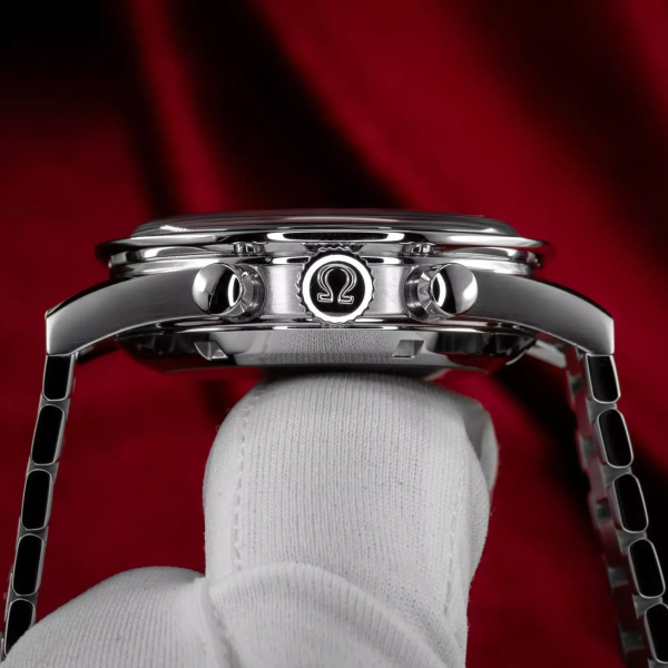Omega Speedmaster Moonwatch 311.30.40.30.01.001