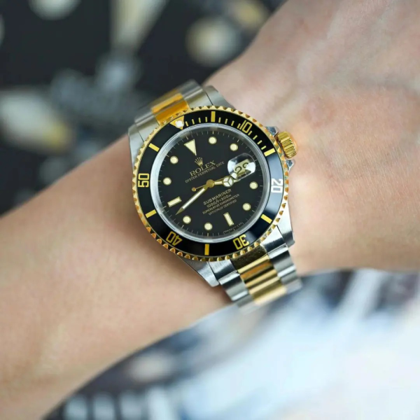 Rolex Submariner Date 16613 Black Superluminova