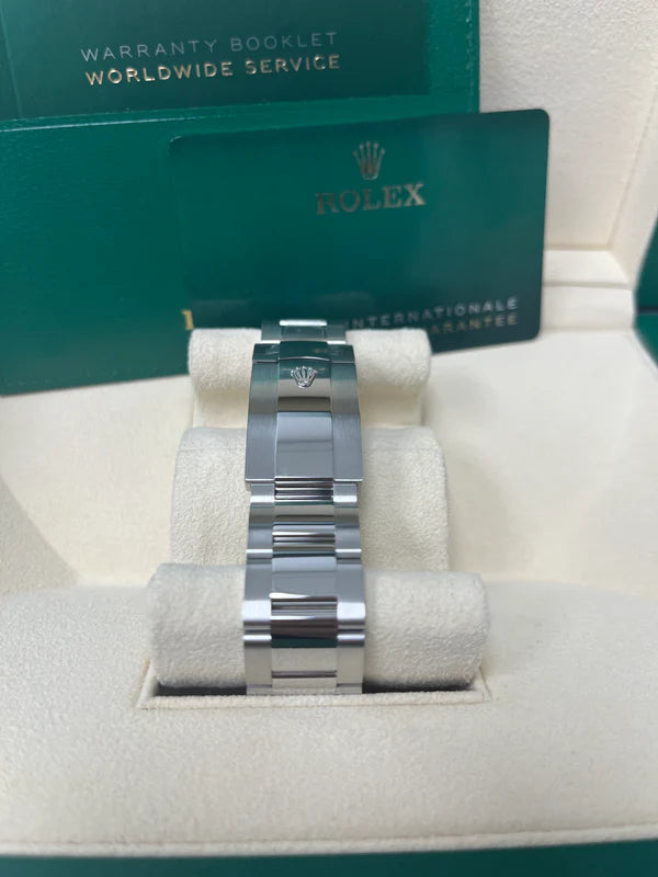 Sky-Dweller 326934 Black Dial Oyster Bracelet