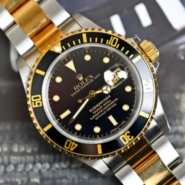 Rolex Submariner Date 16613 Black Superluminova