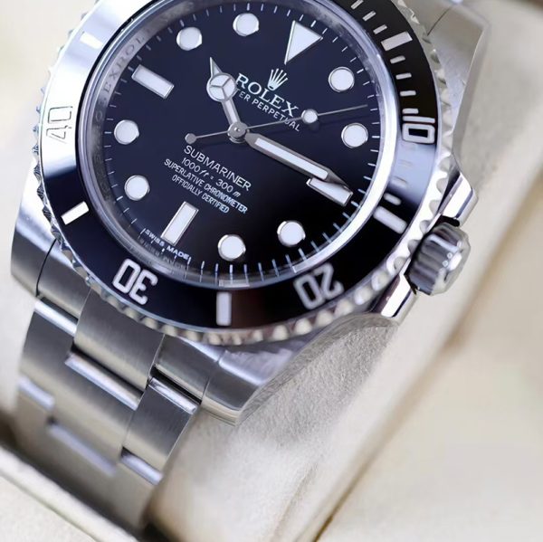Rolex Submariner 16610 LN