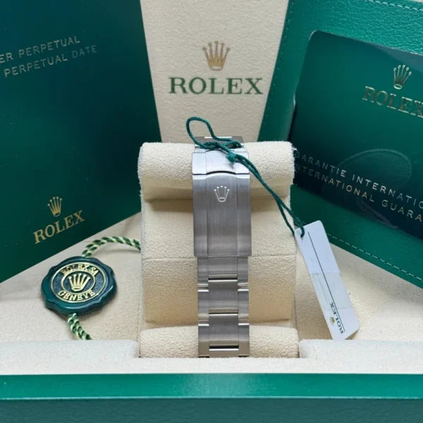 Oyster Perpetual 41mm 124300 904L Steel Blue Dial