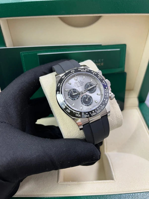 Daytona 126519 Silver Dial on Oysterflex Strap
