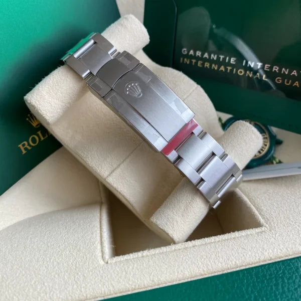 Oyster Perpetual 124300 41mm 904L Steel Silver Dial