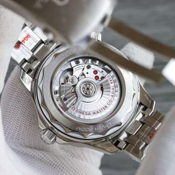 Omega Seamaster Diver 300M Master Co-Axial 210.30.42.20.01.001