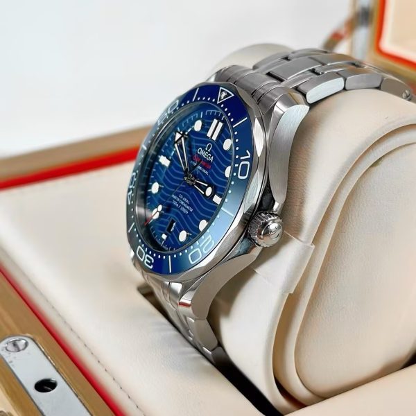 Omega Seamaster Diver 300M Master Co-Axial 210.30.42.20.03.001