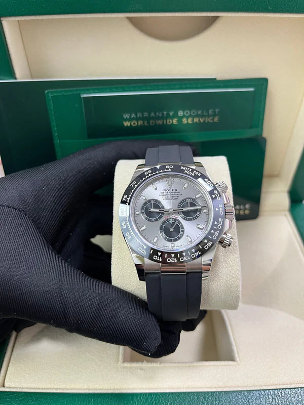 Daytona 126519 Silver Dial on Oysterflex Strap