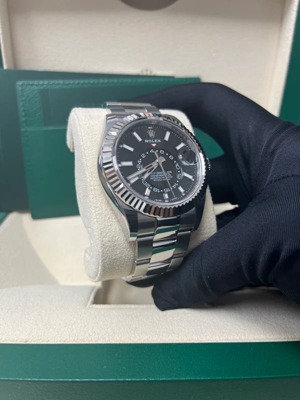 Sky-Dweller 326934 Black Dial Oyster Bracelet
