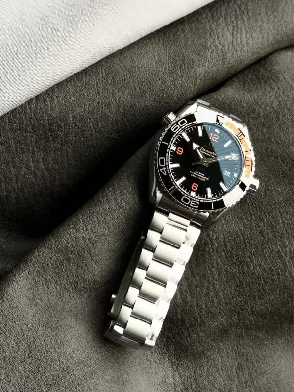 Omega Seamaster Planet Ocean 600M Co-Axial 43.5 Master Chronometer 215.30.44.21.01.002