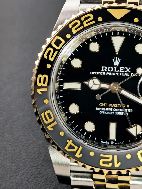 Rolex GMT-Master II 126713 GRNR Jubilee Strap