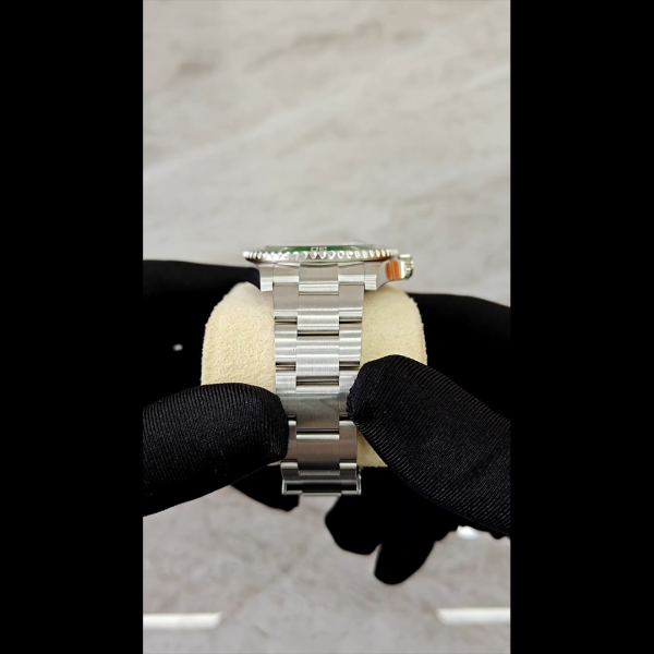 Rolex Submariner 126610LV