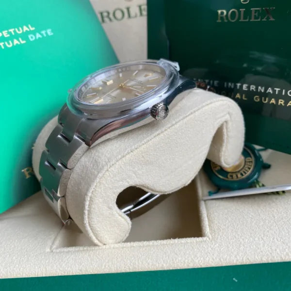 Oyster Perpetual 124300 41mm 904L Steel Silver Dial