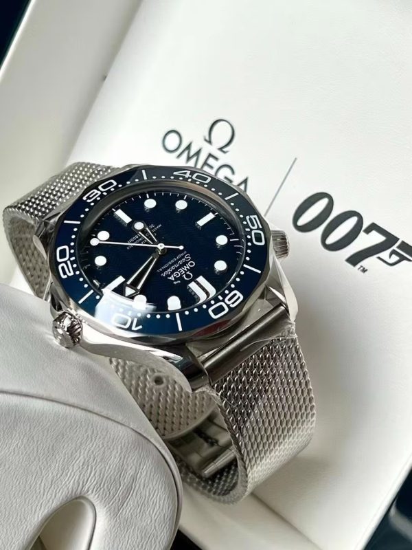 Omega Seamaster Diver 300m Steel on Steel James Bond 60th Anniversary 210.30.42.20.03.002