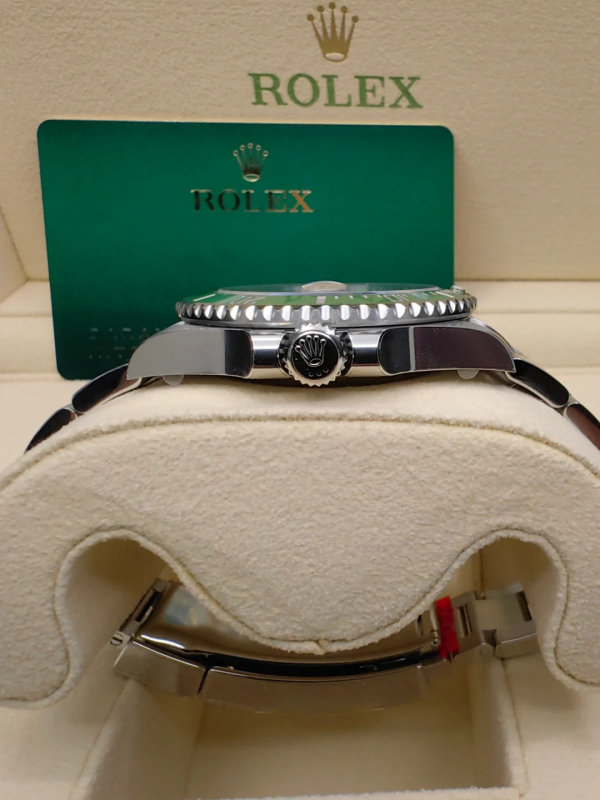 Submariner Date 126610LV“Starbucks”