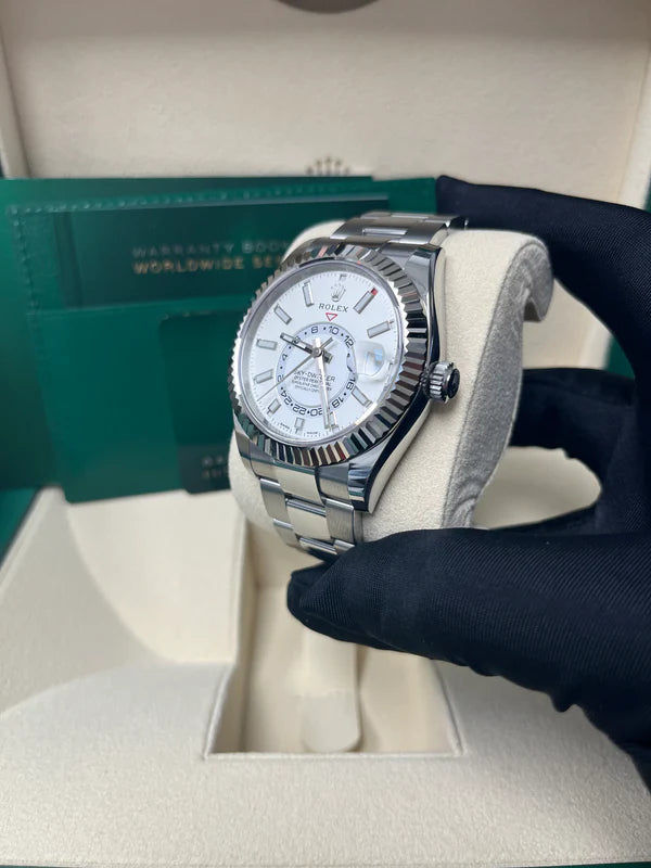 Sky-Dweller 326934 White Dial Oyster Bracelet