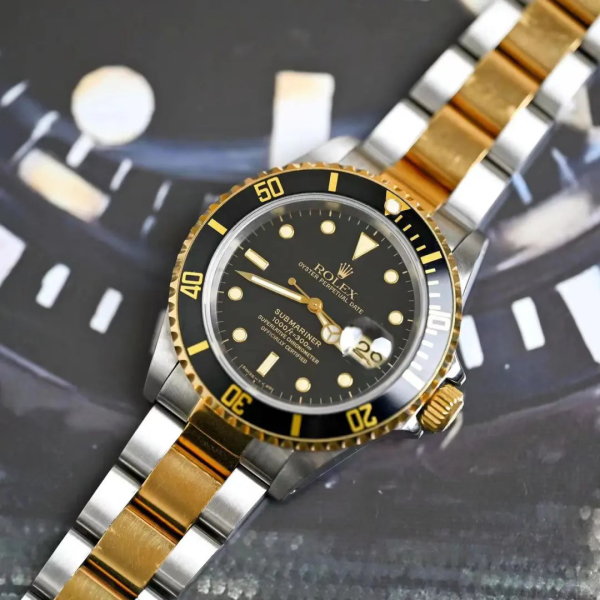 Rolex Submariner Date 16613 Black Superluminova