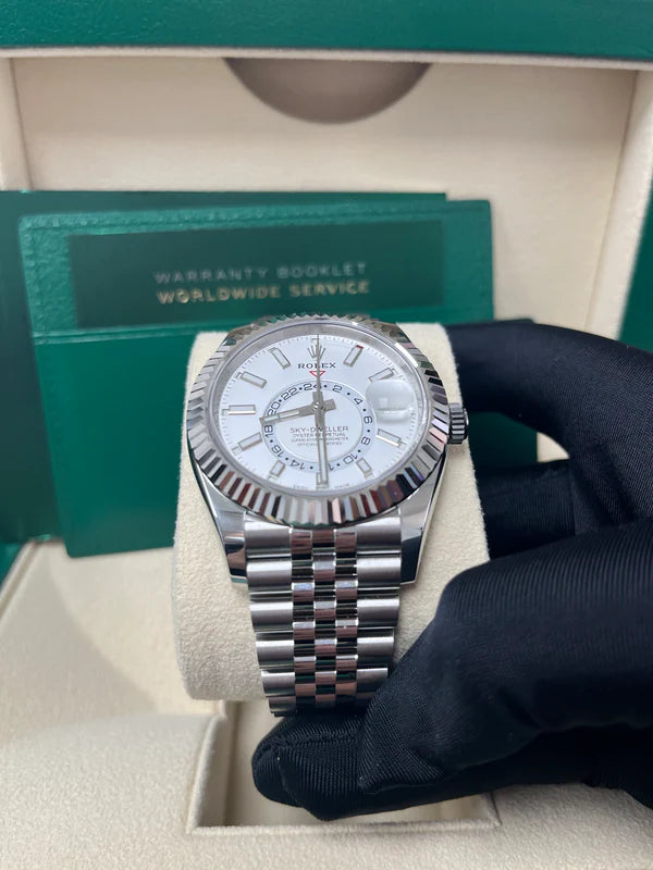 Sky-Dweller 326934 White Dial Oyster Bracelet
