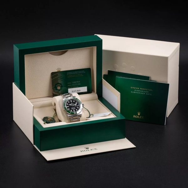 Submariner Date 126610LV“Starbucks”