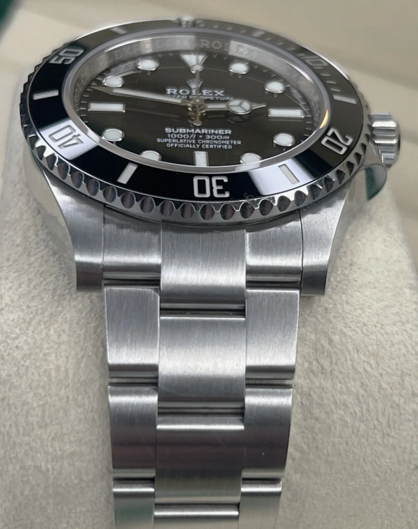 Rolex Submariner No Date 41 mm 124060 Black Dial