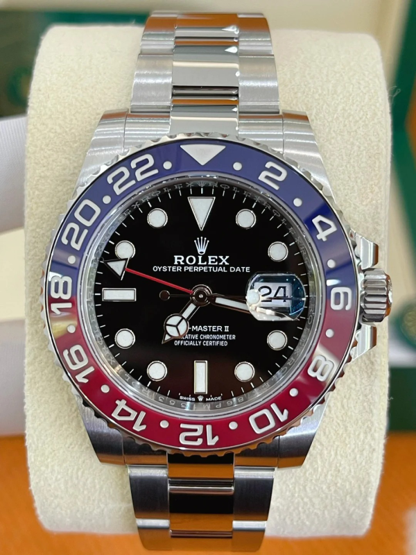 GMT-Master II 126710BLRO “Pepsi”
