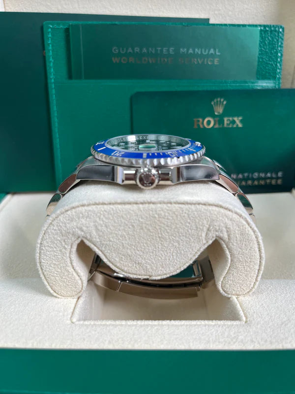 Submariner Date 126619LB “Smurf”