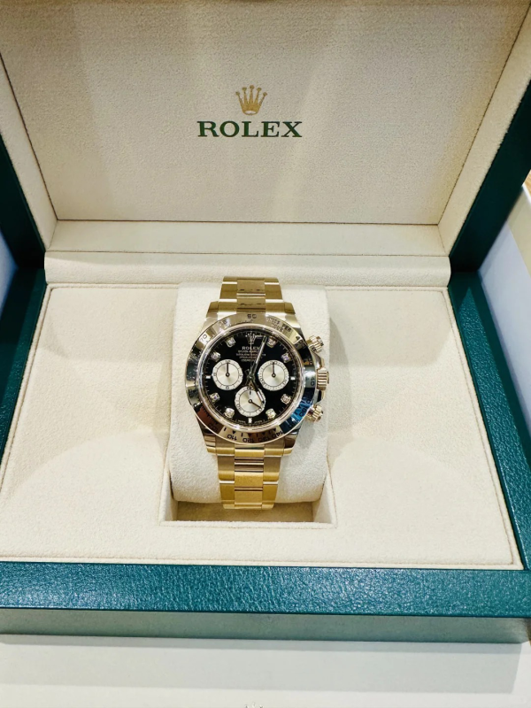 Daytona 126508 Black/YG Diamonds Dial