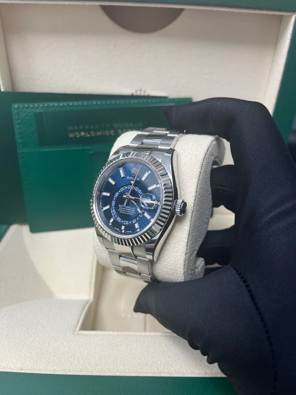 Sky-Dweller 326934 Blue Dial Oyster Bracelet