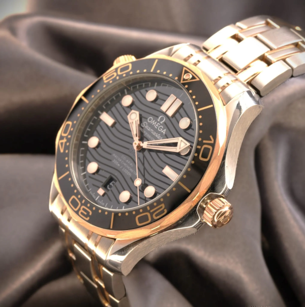 Omega Seamaster Diver 300M Master 210.20.42.20.01.001