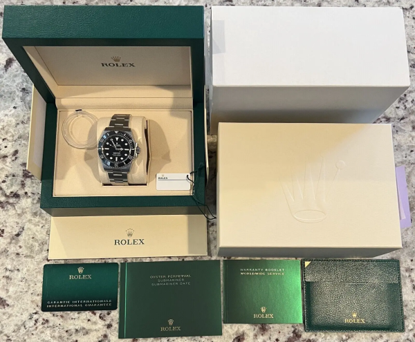 Rolex Submariner No Date 41 mm 124060 Black Dial